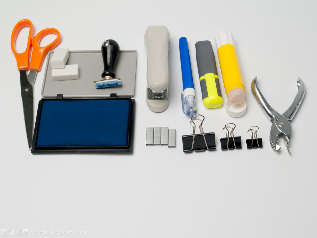 辦公設備、辦公廠礦與儀器儀表 現代企業高效運轉的三大支柱